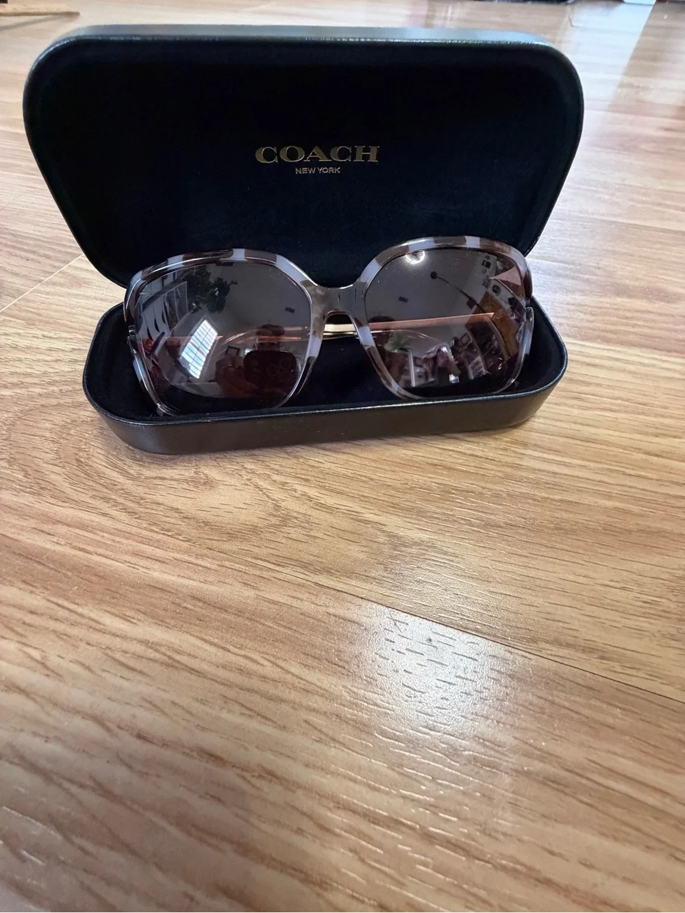 Coach Tortoiseshell Cat-Eye Sunglasses - Brown